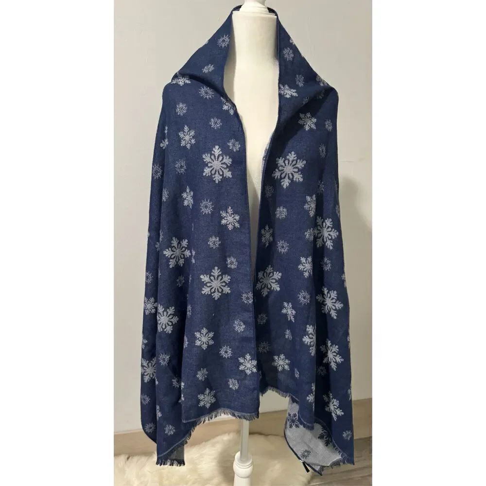 Talbots Ombré snowflakes Oblong scarf